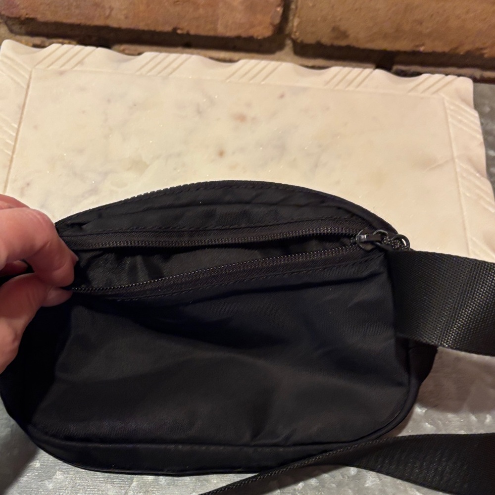 lululemon athletica Black Belt Bag - Picture 8 of 10